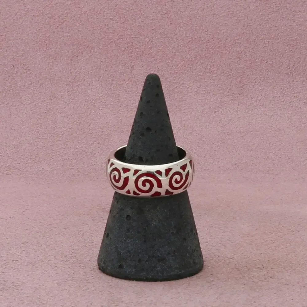 sterling silver red enamel swirls band ring size 7.25